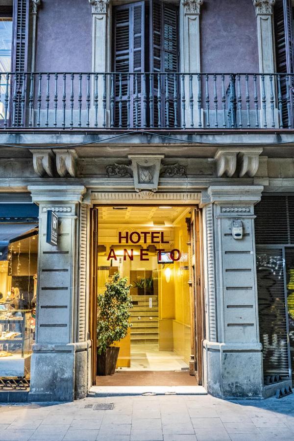 Hotel Aneto Barcelona Bagian luar foto